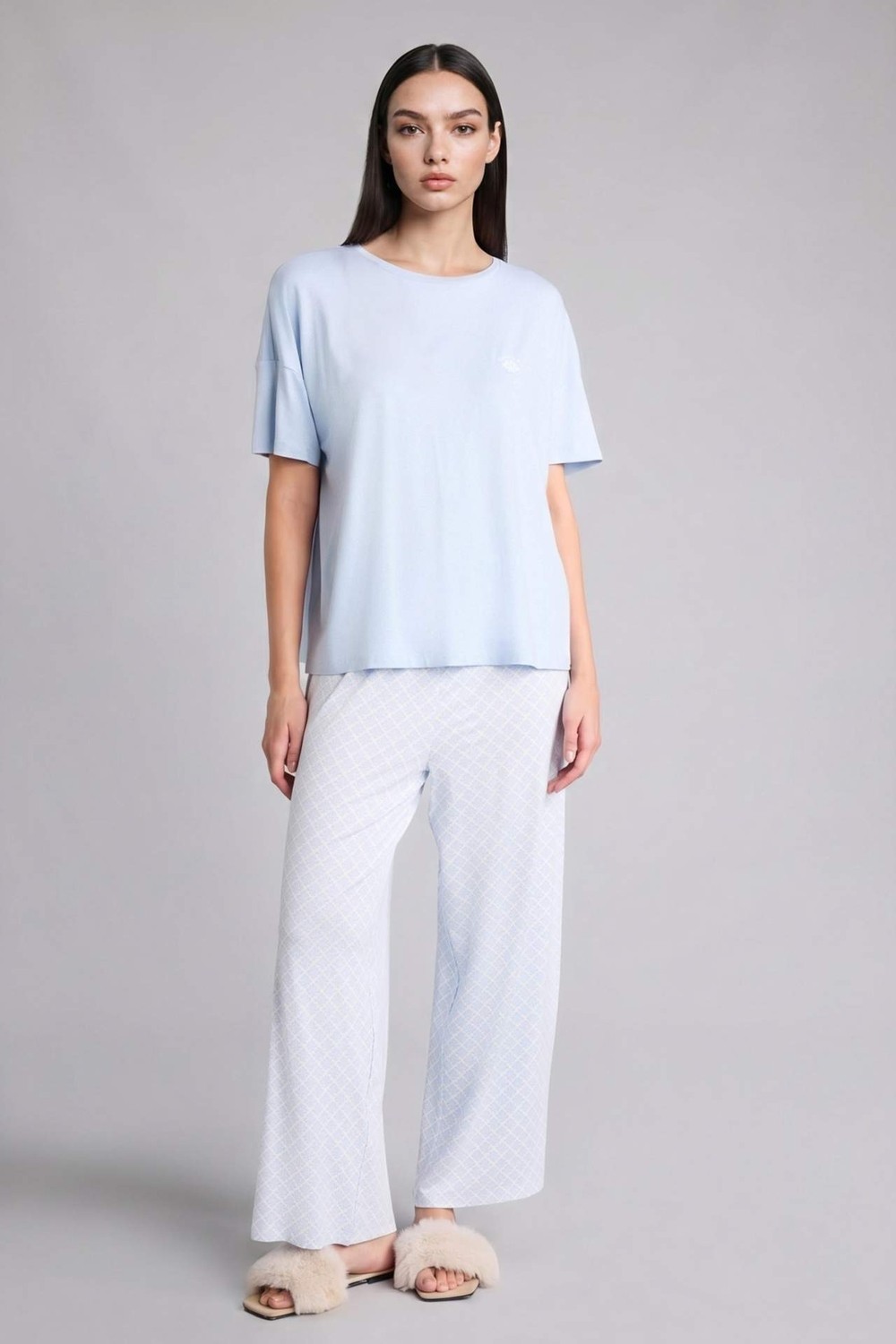 DeFacto Regular Fit Kısa Kollu Üst Geniş Paça Alt Pijama Takımı H5184AX26SM