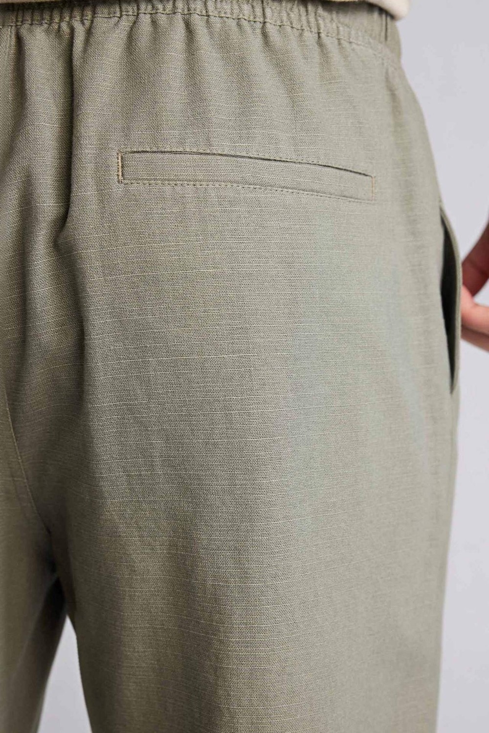 DeFacto %100 Pamuk Regular Fit Lacivert Beli Lastikli Pantolon D2671AX26SM görsel 4