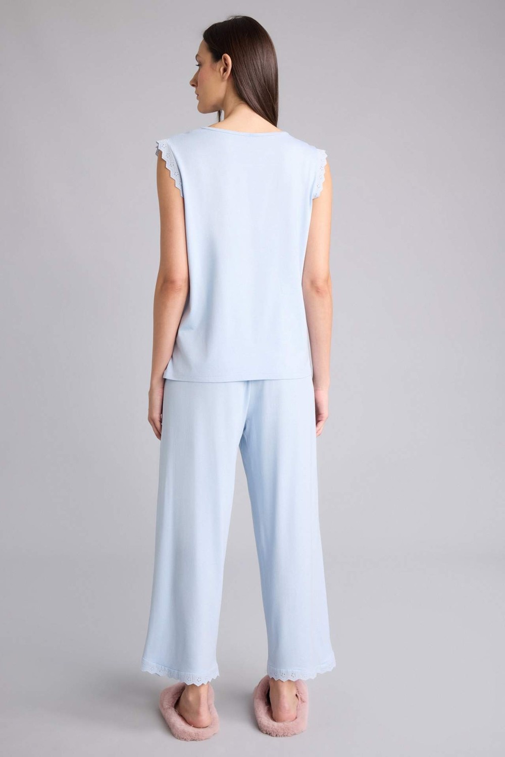 DeFacto Regular Fit Kolsuz Üst Uzun Alt Pijama Takımı F6988AX26SM görsel 6