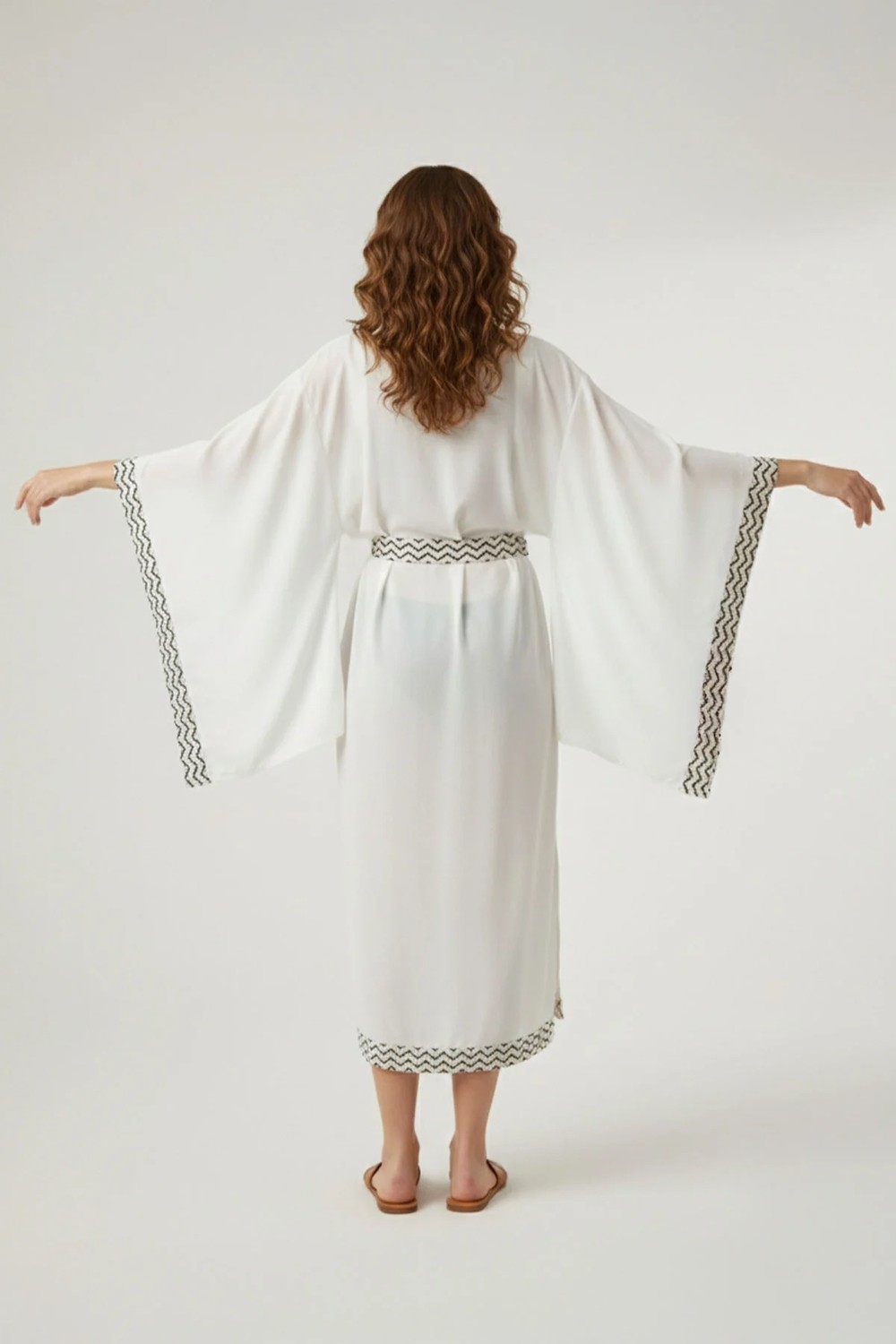 Deriderim Luna Yırtmaç Detaylı Geometrik Desenli Ekru Kaftan Plaj Kimono görsel 3
