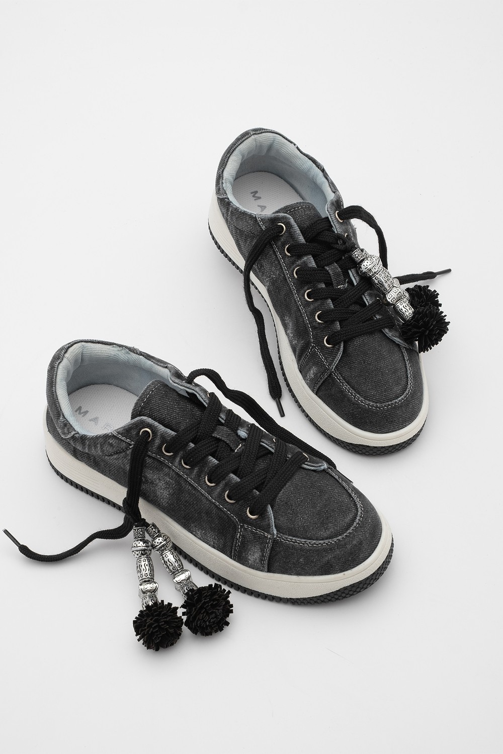 Marjin Kadın Sneaker Kalın Taban Denim Çıkarılabilir Boncuklu Tokalı Spor Ayakkabı Porento Siyah Kot görsel 5