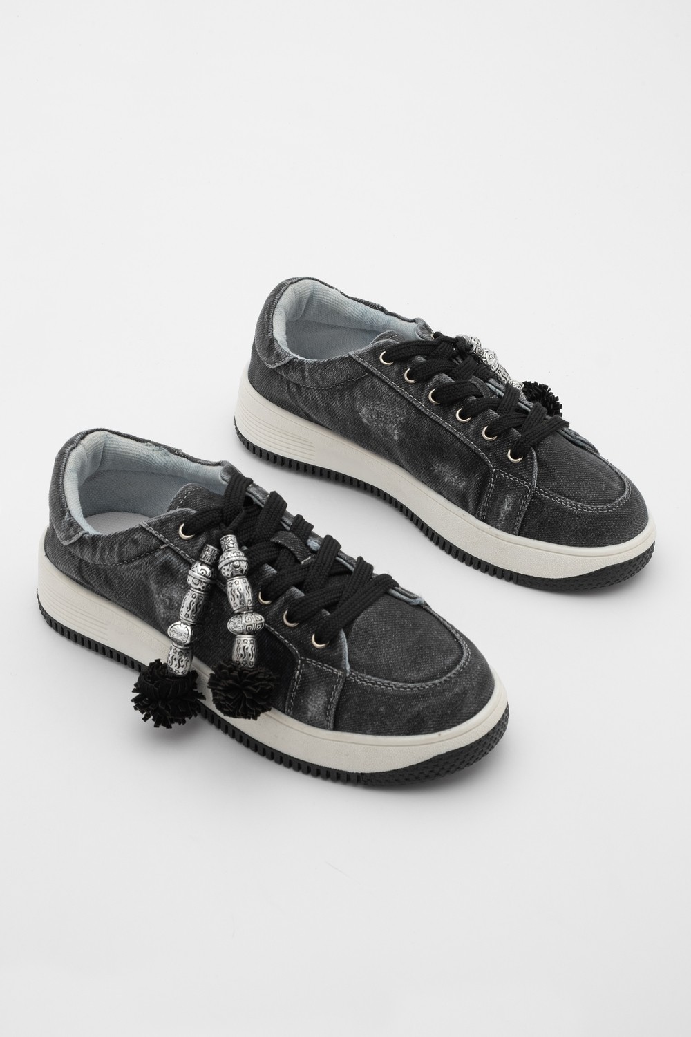 Marjin Kadın Sneaker Kalın Taban Denim Çıkarılabilir Boncuklu Tokalı Spor Ayakkabı Porento Siyah Kot görsel 8