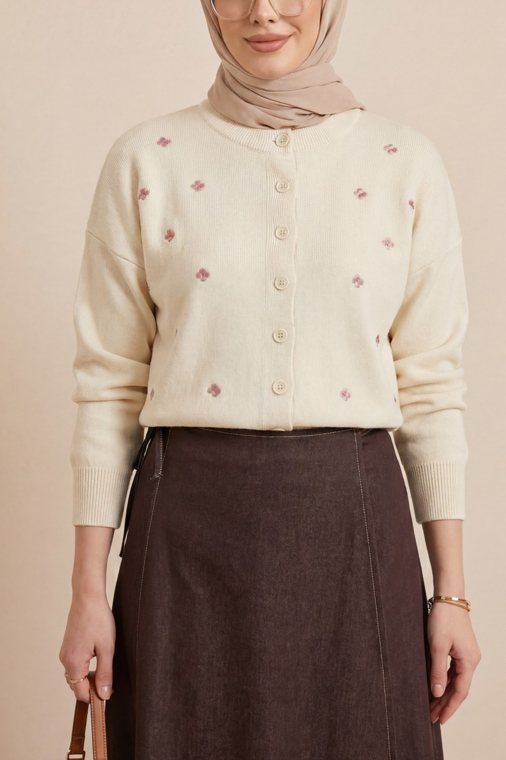 Moda Morfo Serpme Çiçek Nakışlı Düğmeli Oversize Triko Hırka -Krem görsel 3