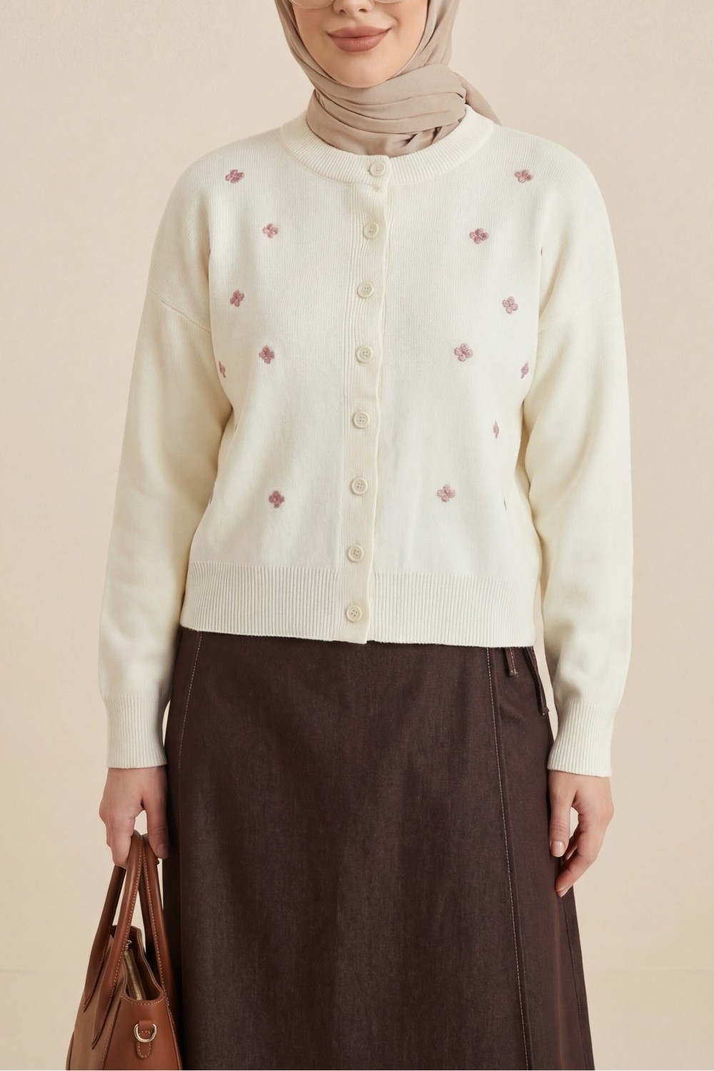 Moda Morfo Serpme Çiçek Nakışlı Düğmeli Oversize Triko Hırka -Krem görsel 8