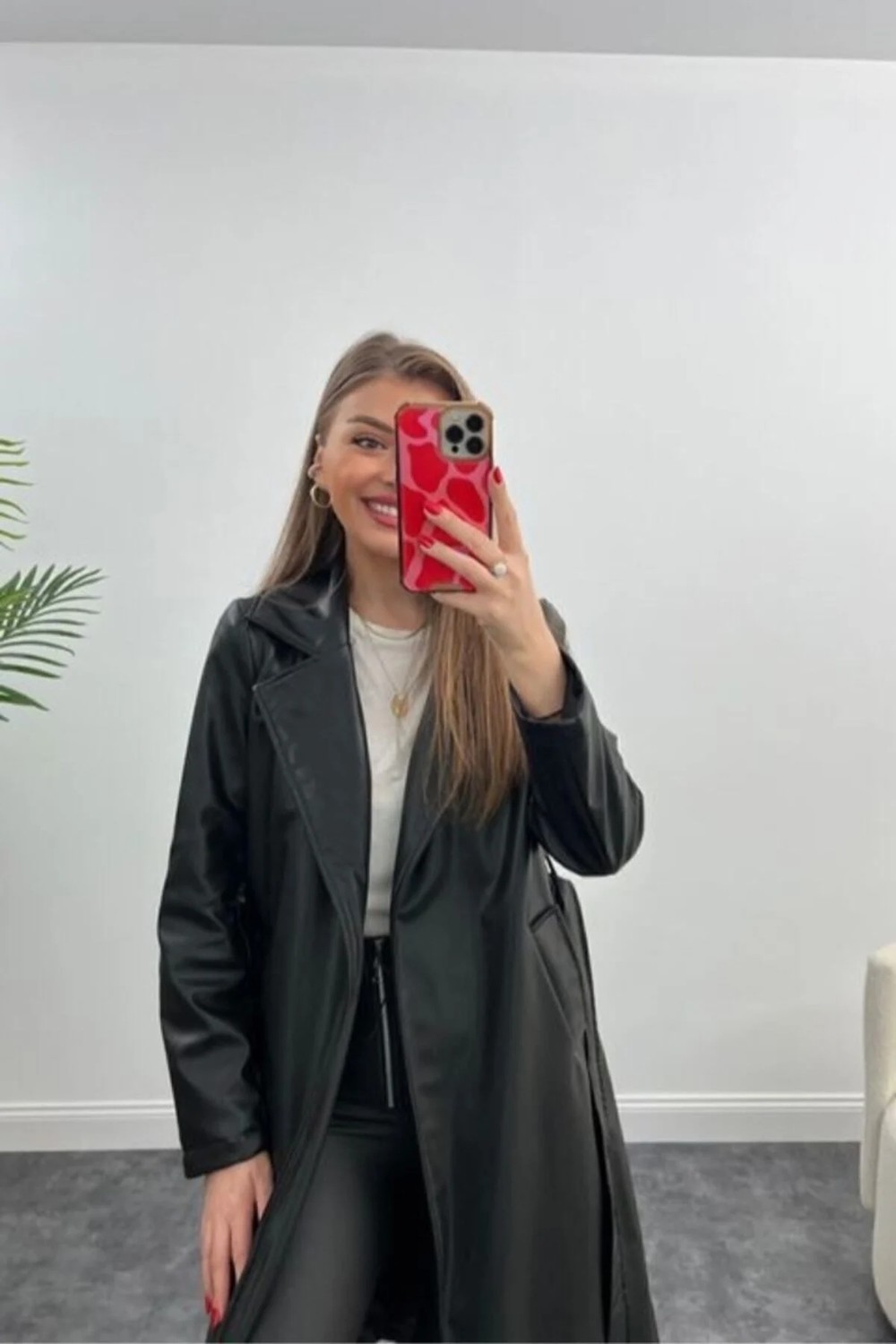 Vess Moda Kadın Vegan Kuşaklı Deri Trençkot Siyah Renkli Uzun Kol ve Trend Stil Özellikli görsel 8