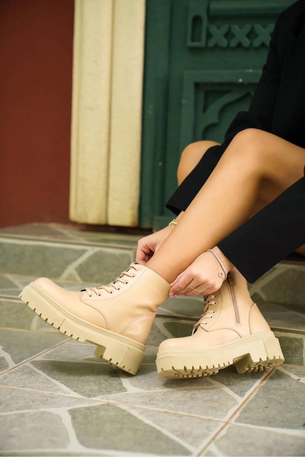 Daxtors D0999 Kadın Ortopedik Bootie Siyah Dış Materyal ile Şık Görünüm Sunan Model görsel 5