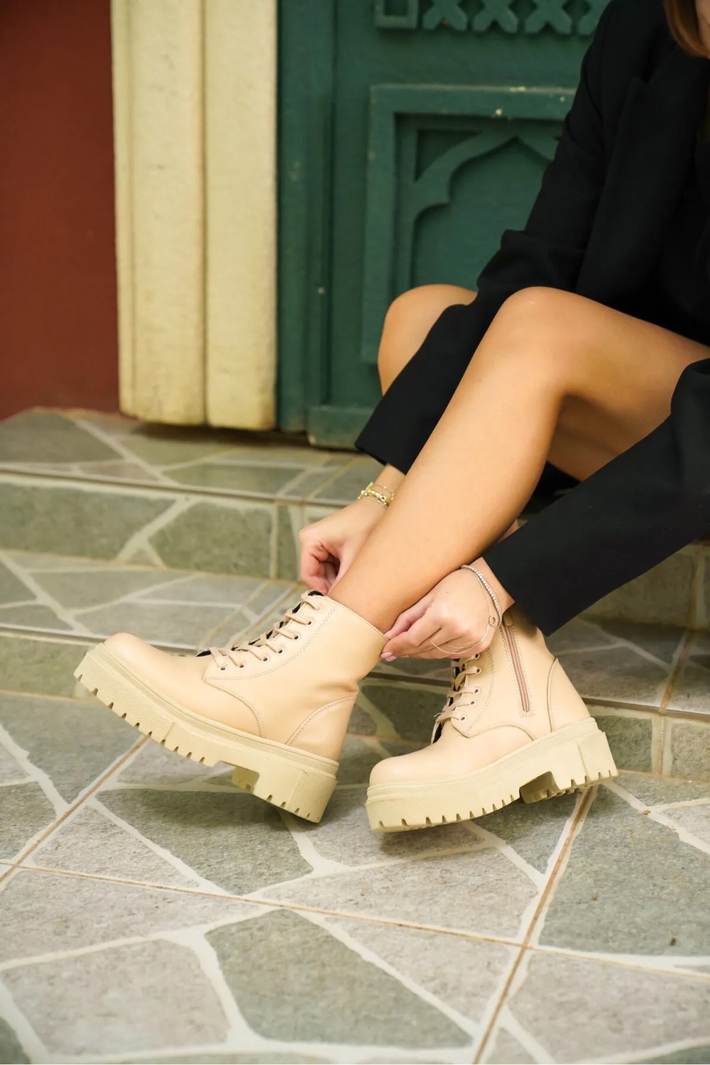 Daxtors D0999 Kadın Ortopedik Bootie Siyah Dış Materyal ile Şık Görünüm Sunan Model görsel 6