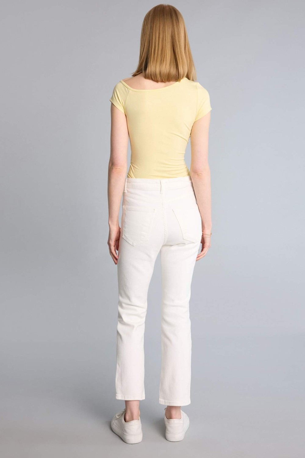 DeFacto Crop Flare Fit Yüksek Bel Paça Ucu Kesik Bilek Boy Jean Pantolon H5368AX26SM görsel 6