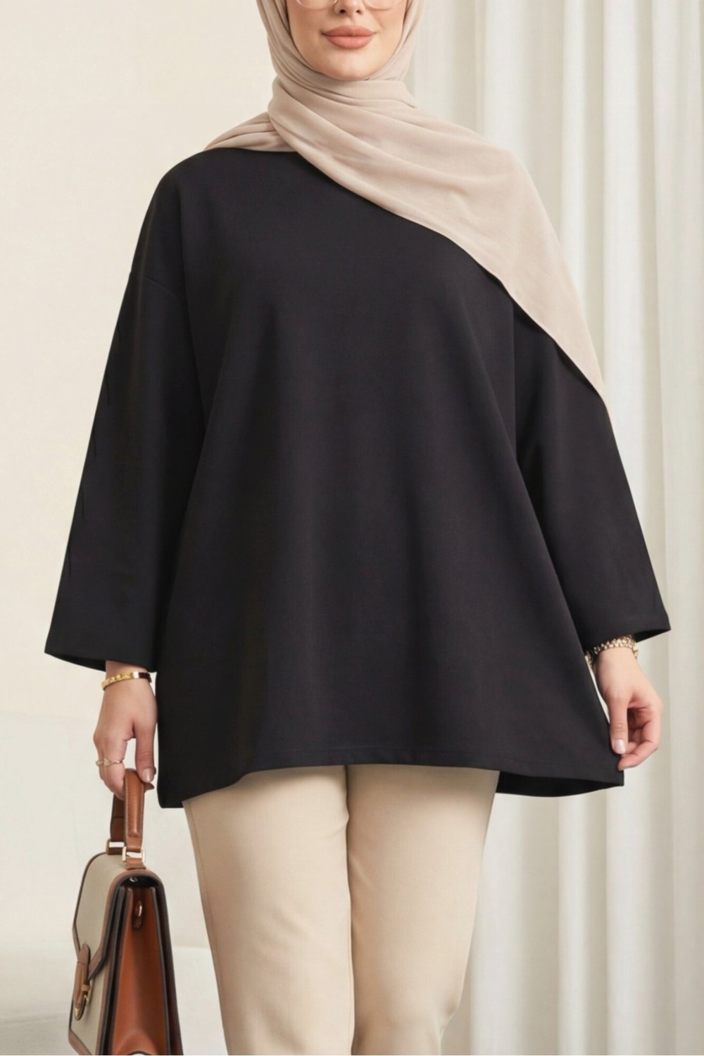 Moda Morfo Yuvarlak Yaka Salaş Penye Tunik -Siyah görsel 3