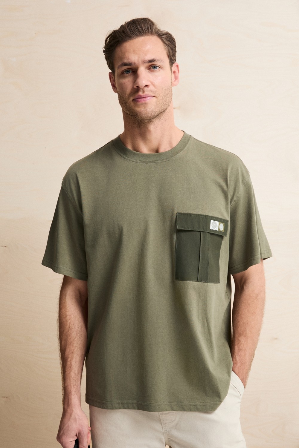 Grimelange Pocket Erkek %100 Organik Pamuklu Dokuma Cepli Etiket Detaylı Haki T-Shirt görsel 2