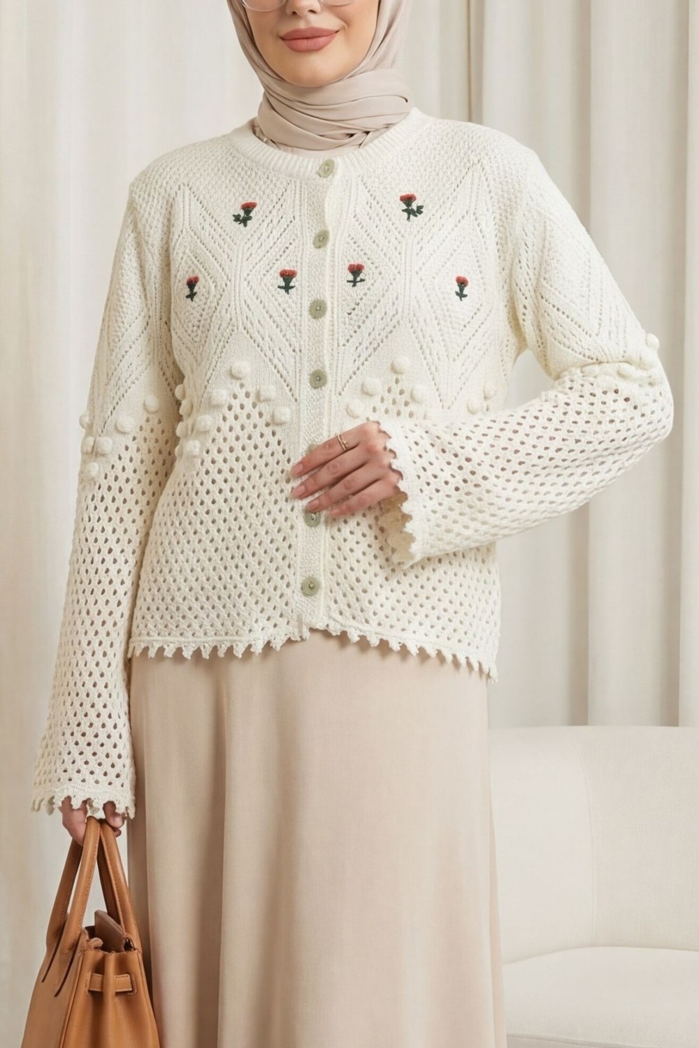 Moda Morfo Önü Ve Kolları Ponponlu Çiçek Nakışlı Düğmeli Triko Hırka -Ekru görsel 2