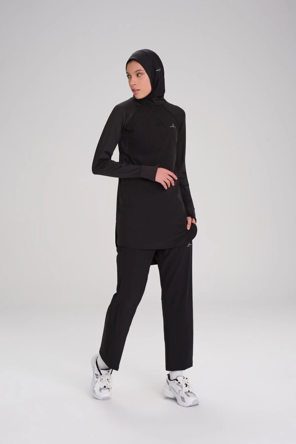 Haşema Active H-Per Cepli Uzun Kollu Siyah Tesettür Antrenman Tişörtü Fermuarlı Yaka Polyester Act-7 görsel 8