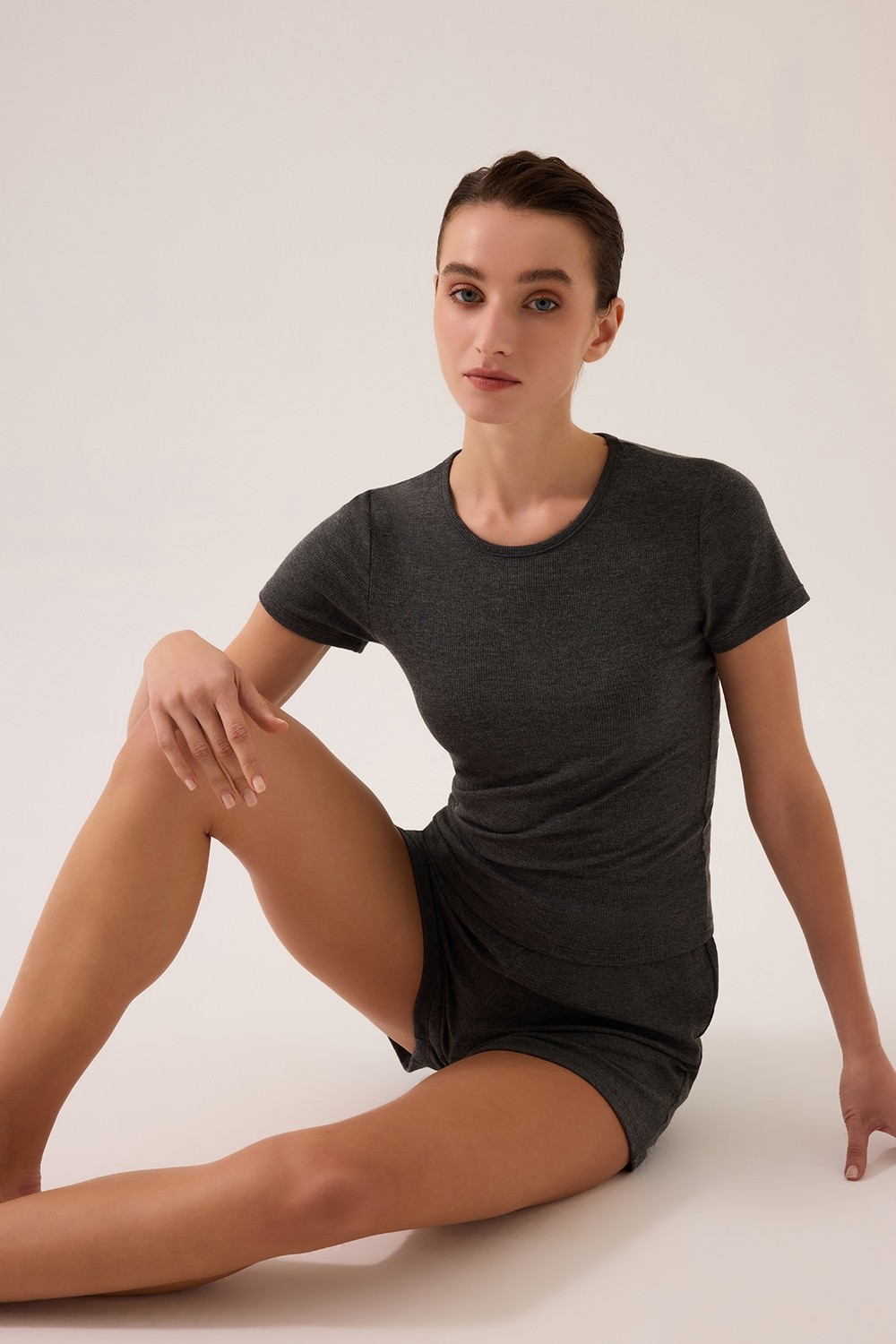 Los Ojos x Ece Kahverengi Modal Kumaşlı Kısa Kollu Şortlu Pijama Takımı Ribbed Pj4
