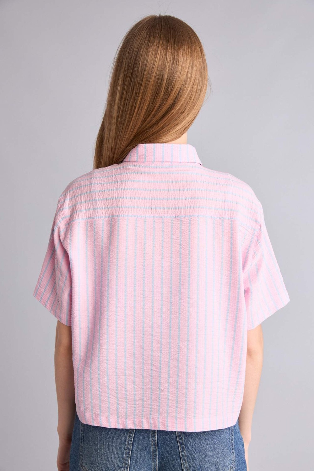 DeFacto Boxy Fit Gömlek Yaka Kısa Kollu Pembe Gömlek H6251AX26SM görsel 5