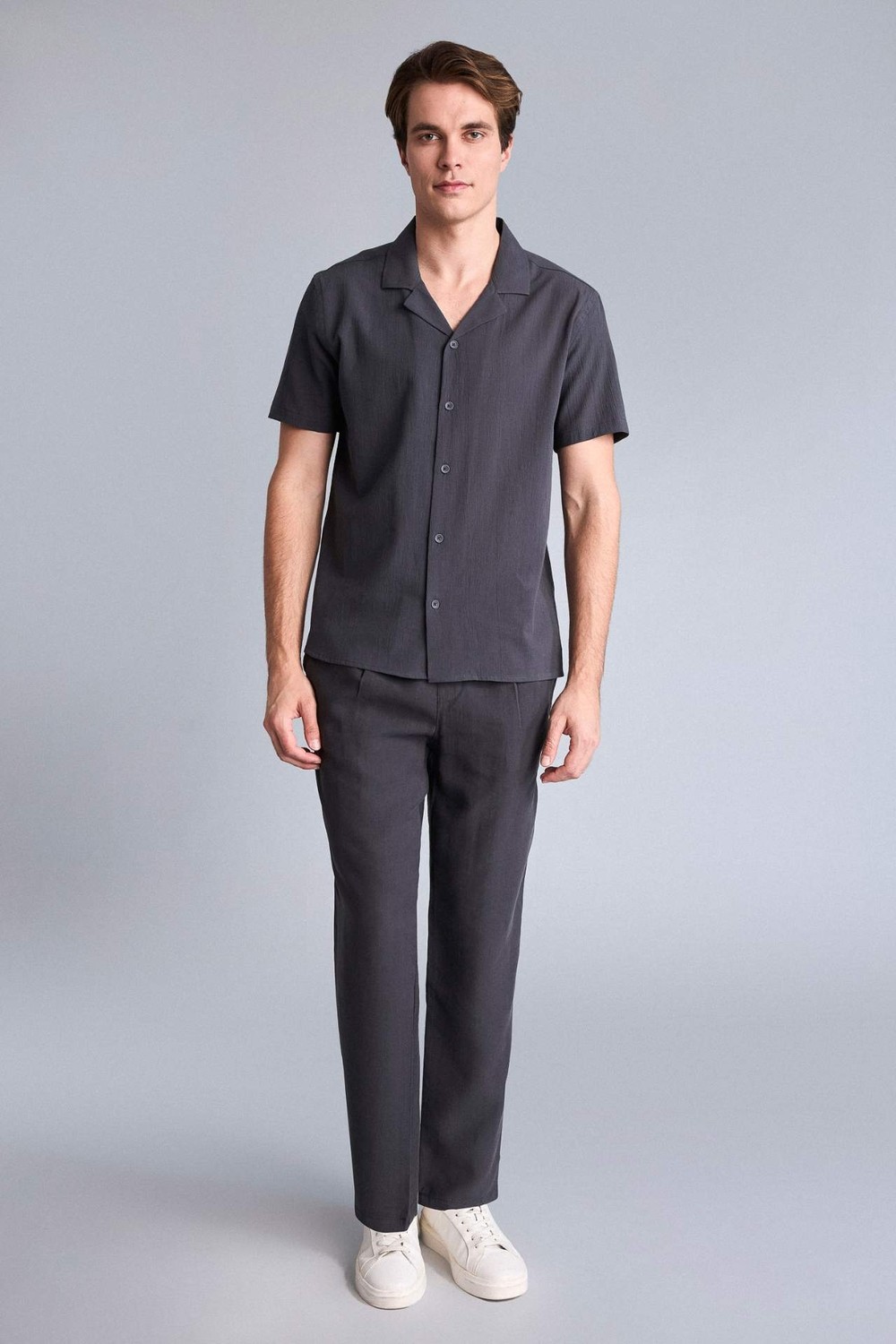 DeFacto %100 Pamuk Modern Fit Polo Yaka Kısa Kollu Gömlek H7839AX26SM görsel 2