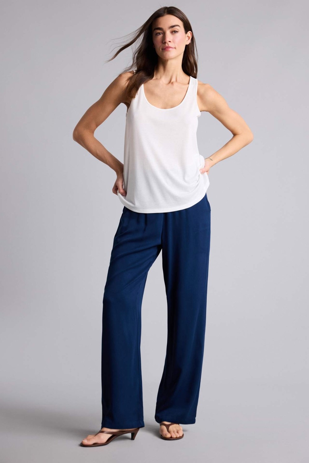 DeFacto Regular Fit Basic Bisiklet Yaka Açık Kahverengi Atlet F3618AX26SP görsel 2
