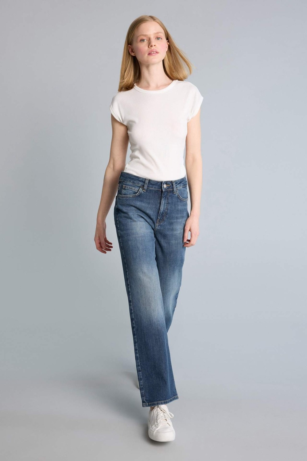 DeFacto Comfort Straight Yüksek Bel Düz Paça Bilek Boy Jean Pantolon H2109AX26SM