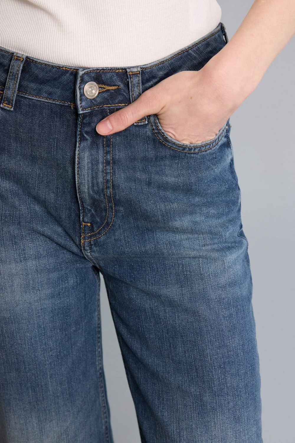DeFacto Comfort Straight Yüksek Bel Düz Paça Bilek Boy Jean Pantolon H2109AX26SM görsel 5