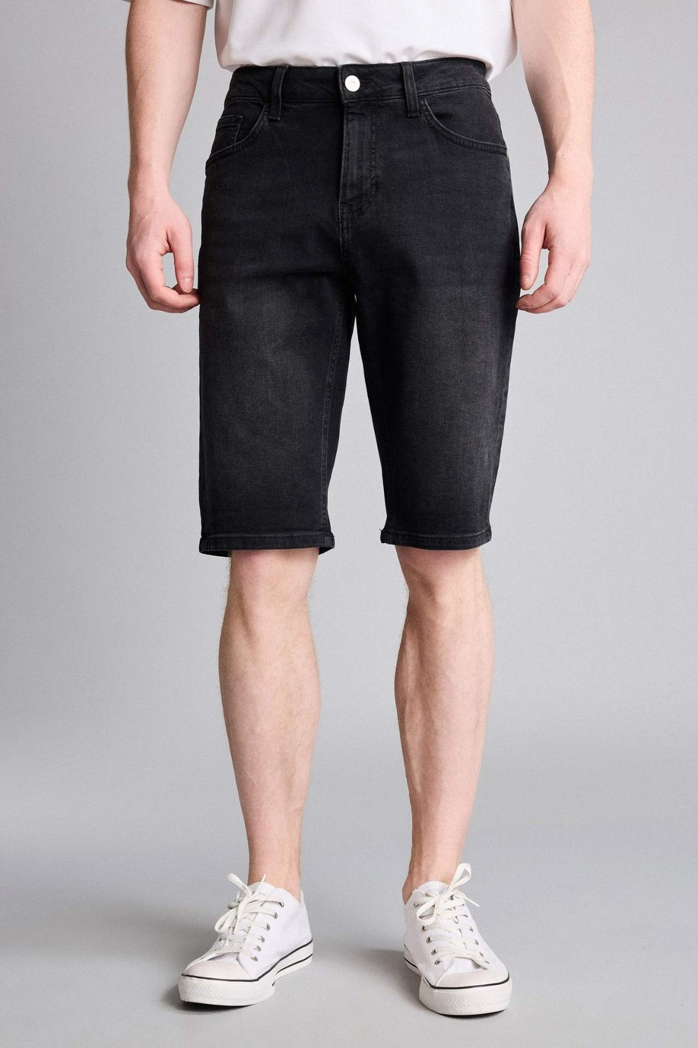 DeFacto Regular Fit Kemerli Bel Jean Bermuda Şort G8662AX26SM görsel 3