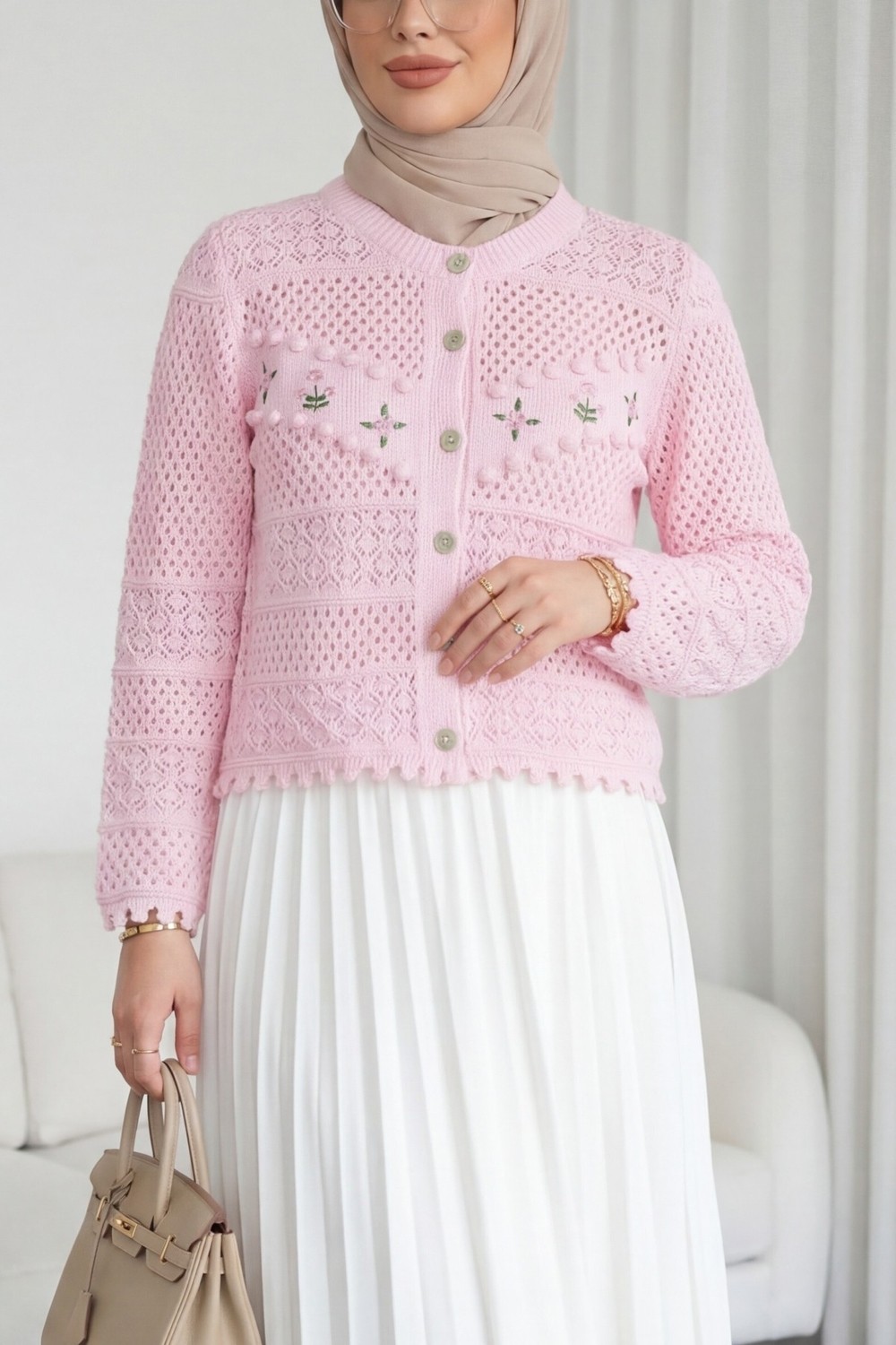 Moda Morfo Önü Çiçek Nakışlı Ponponlu Düğmeli Triko Hırka -Sarı