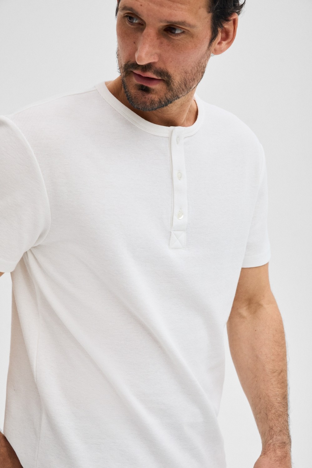 Grimelange Calpen %100 Organik Pamuklu Yakası Düğmeli Regular Fit Siyah T-Shirt görsel 4