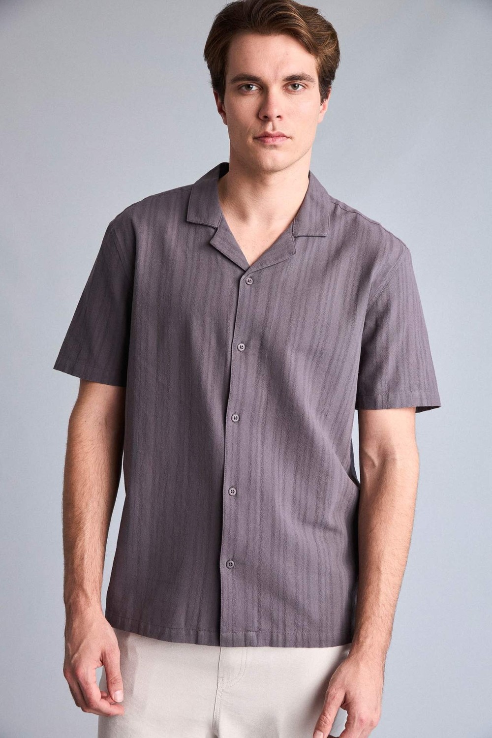 DeFacto %100 Pamuk Regular Fit Polo Yaka Kısa Kollu Gömlek H5633AX26SM görsel 3
