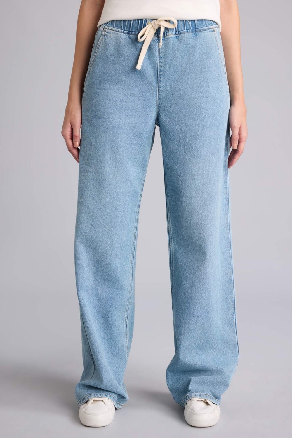 DeFacto %100 Pamuk Wide Leg Yüksek Lastikli Bel Geniş Paça Uzun Yumuşak Jean Pantolon H3520AX26SM görsel 4