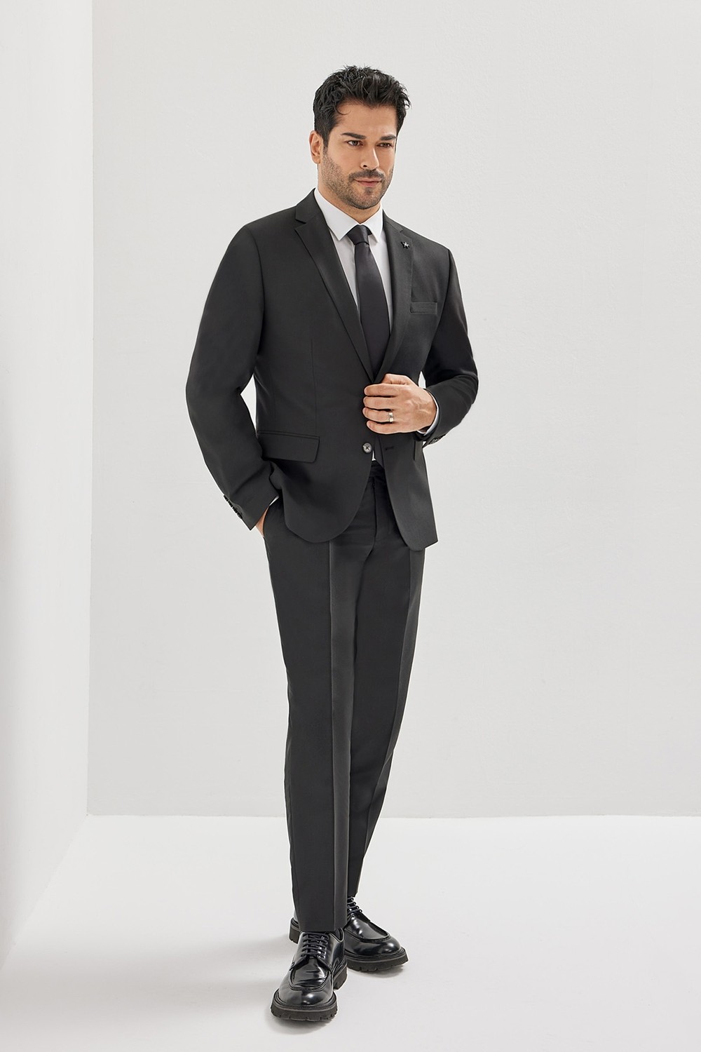 Altınyıldız Classics Erkek Siyah Slim Fit Dar Kesim Mono Yaka Takım Elbise