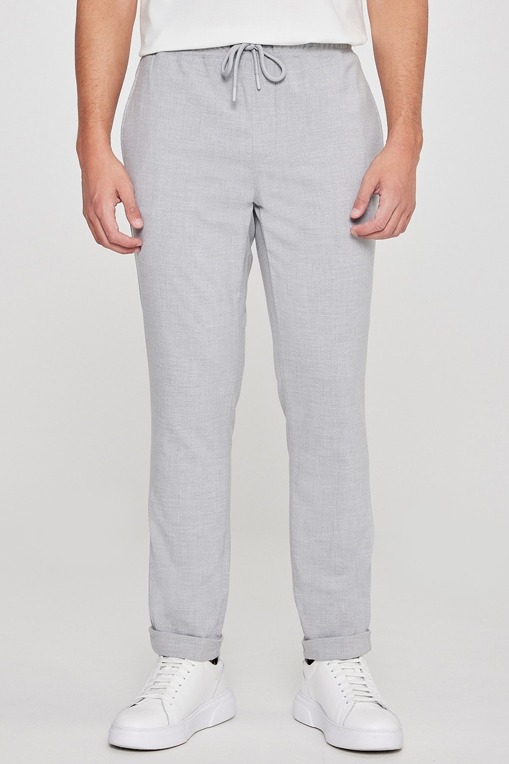 Altınyıldız Classics Erkek Siyah Diz İzi Yapmayan Beli Bağlamalı Yan Cepli Jogger Pantolon Slim Fit Rahat Kesim görsel 4