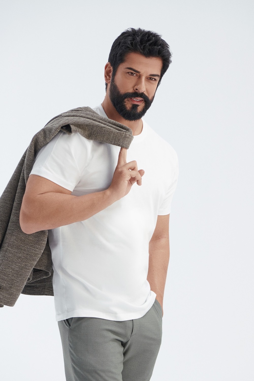 Altınyıldız Classics Erkek Siyah %100 Pamuk Slim Fit Dar Kesim Bisiklet Yaka Tişört