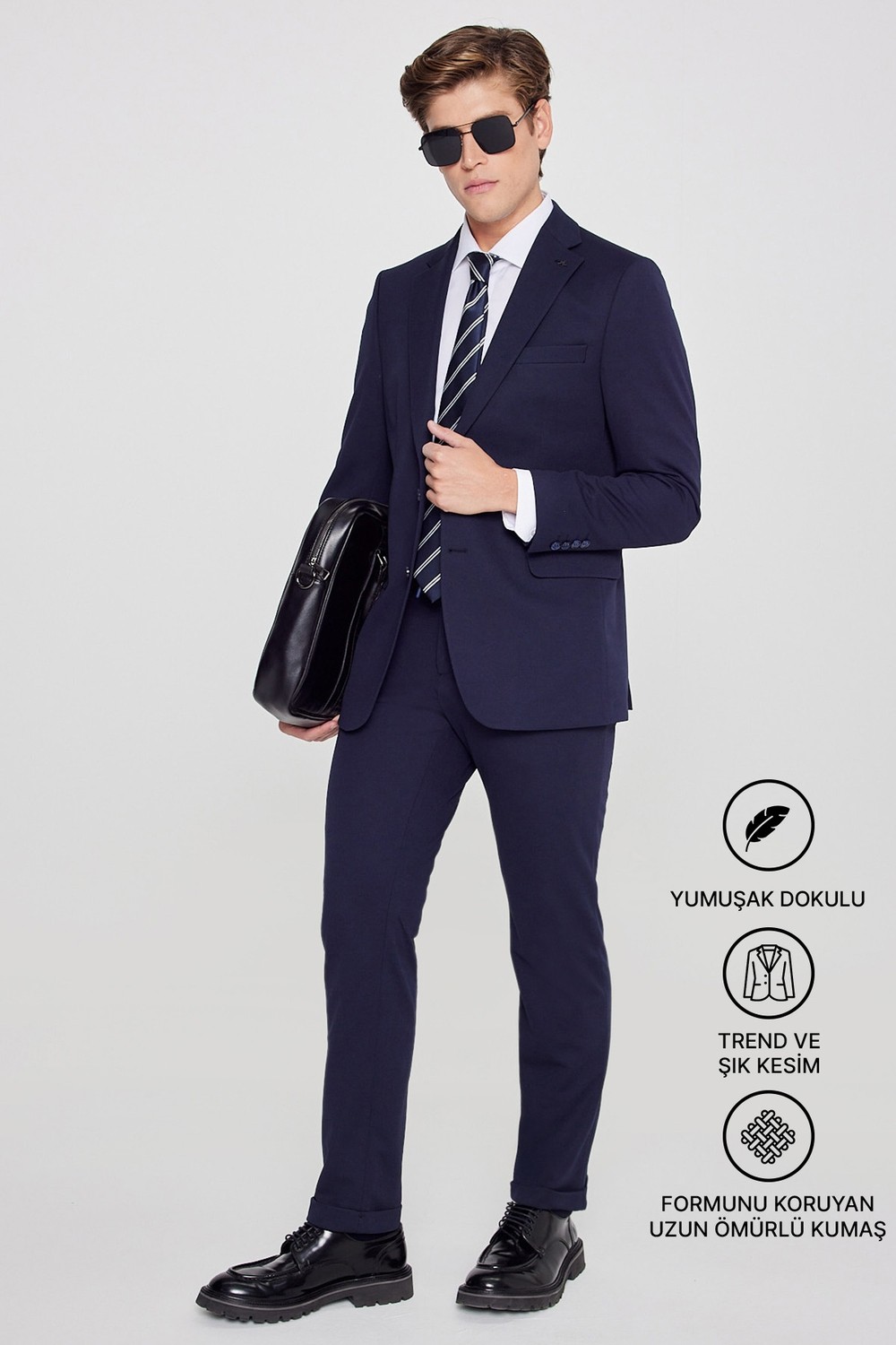 Altınyıldız Classics Erkek Siyah Slim Fit Dar Kesim Mono Yaka Beli Bağlamalı Kapak Cepli Esnek Takım Elbise