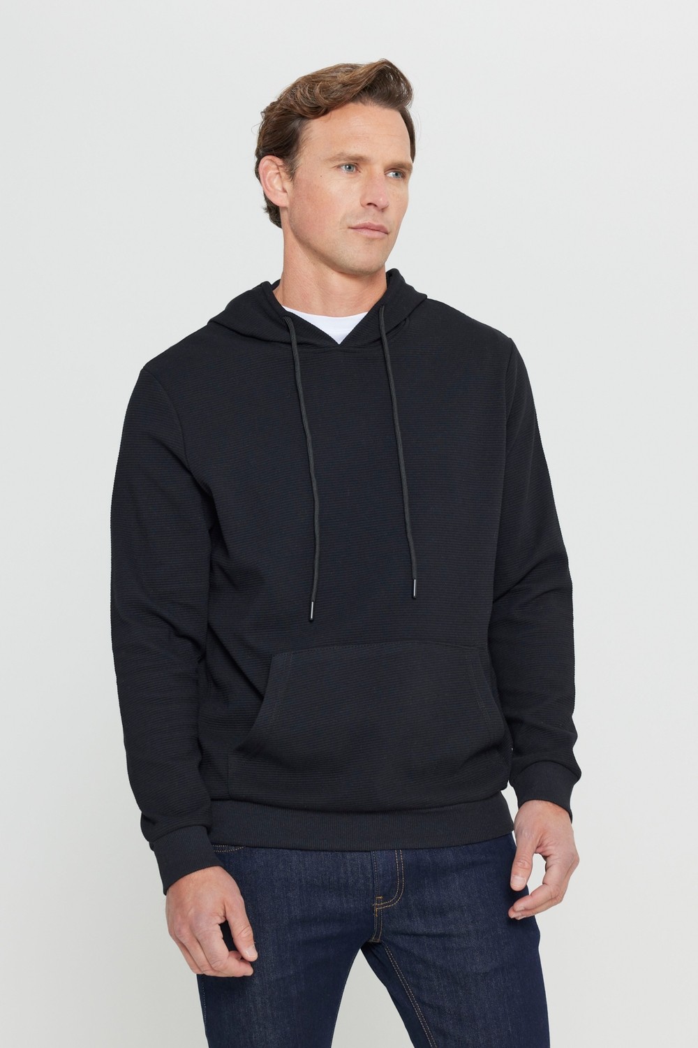 Altınyıldız Classics Erkek Siyah 2 İplik Sıcak Tutan Standart Fit Normal Kesim Kapüşonlu Dokulu Cepli Sweatshirt