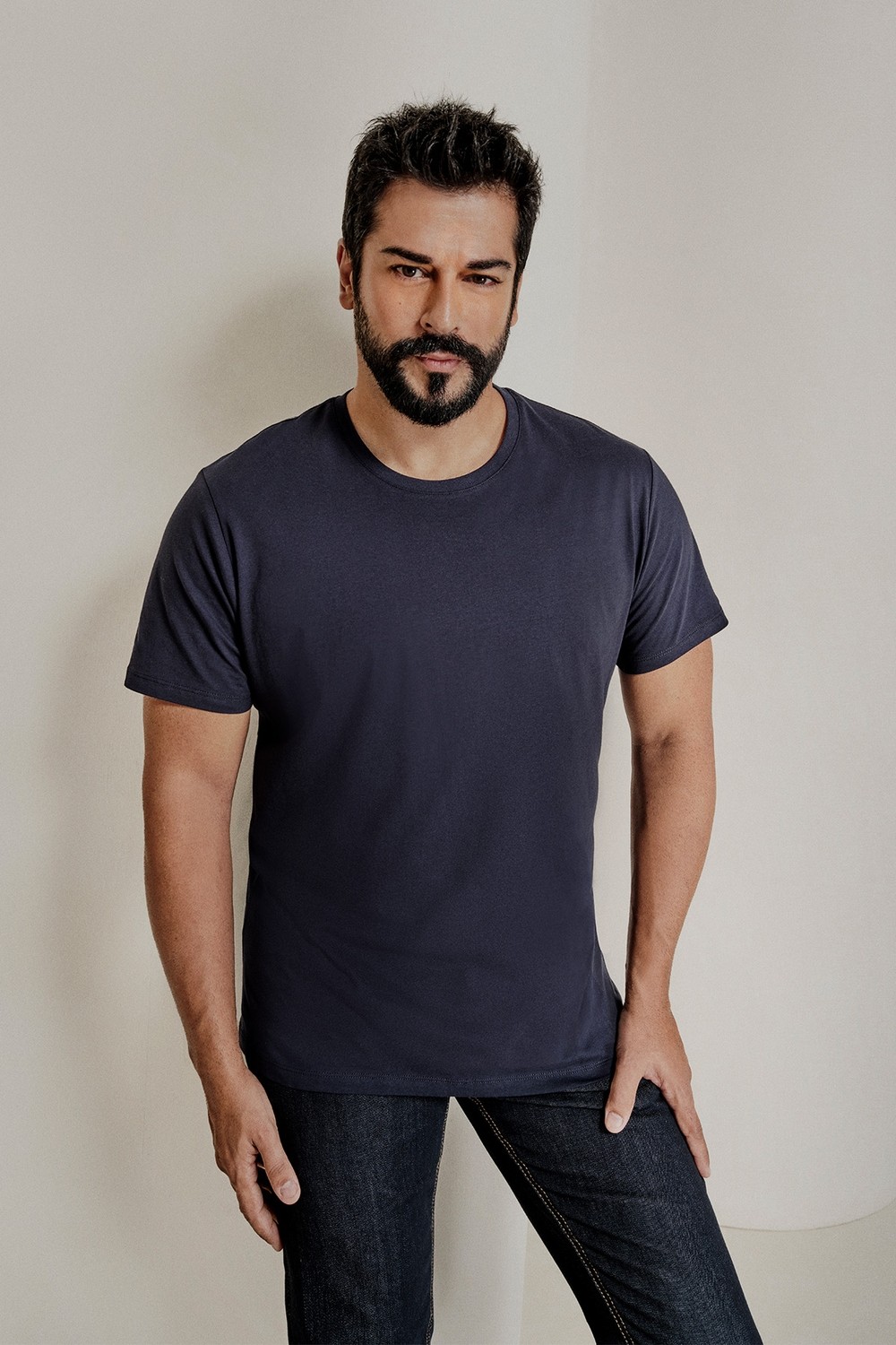 Altınyıldız Classics Erkek Siyah %100 Pamuk Slim Fit Dar Kesim Bisiklet Yaka Tişört