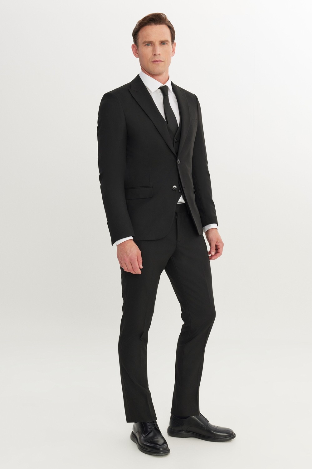 Altınyıldız Classics Erkek Siyah Slim Fit Dar Kesim Yelekli Takım Elbise Kırlangıç Yaka Kapak Cepli görsel 7