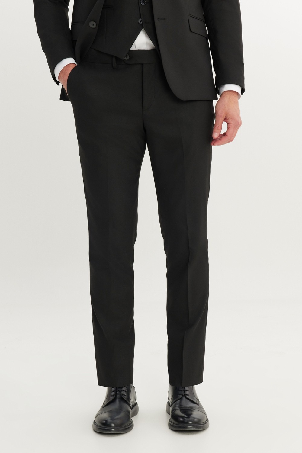 Altınyıldız Classics Erkek Siyah Slim Fit Dar Kesim Yelekli Takım Elbise Kırlangıç Yaka Kapak Cepli görsel 8