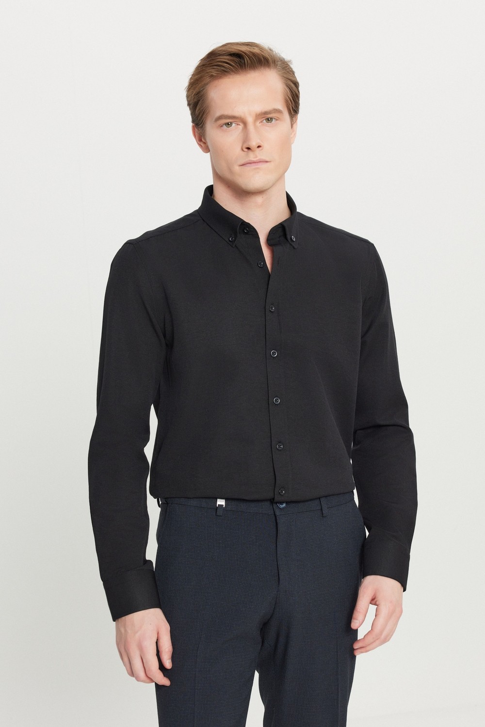 Altınyıldız Classics Erkek Oxford Kolay Ütülenebilir Pamuklu Terletmez Gömlek Beyaz Düğmeli Yaka Slim Fit Dar Kesim görsel 8