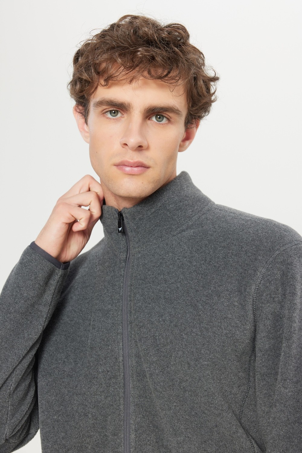 Altınyıldız Classics Erkek Siyah Anti-pilling Tüylenme Yapmayan Standart Fit Dik Bato Yaka Sweatshirt Polar Ceket görsel 4