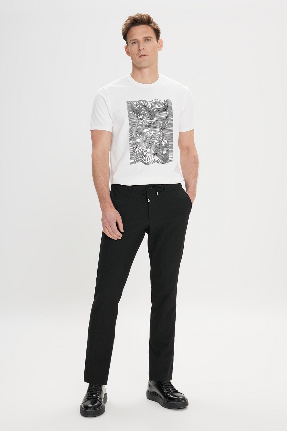Altınyıldız Classics Erkek Bej Slim Fit Dar Kesim Beli Bağlamalı Yan Cep Gofre Desenli Pantolon görsel 2