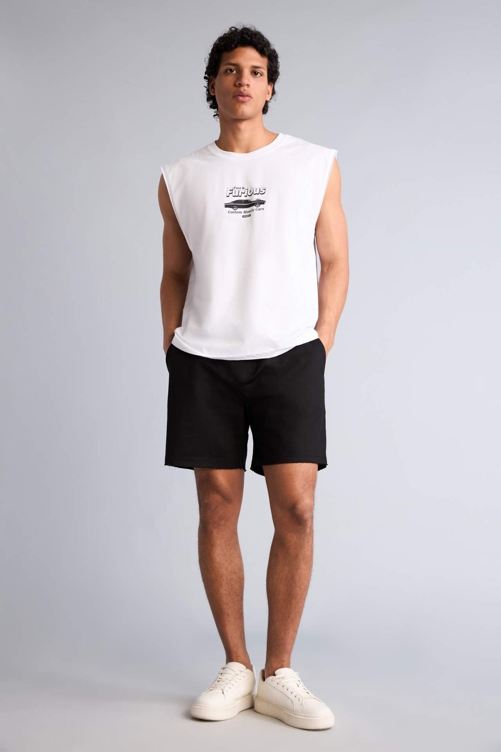DeFacto %100 Pamuk Slim Fit Beli Lastikli Basic Diz Üstü Şort G4743AX26SM