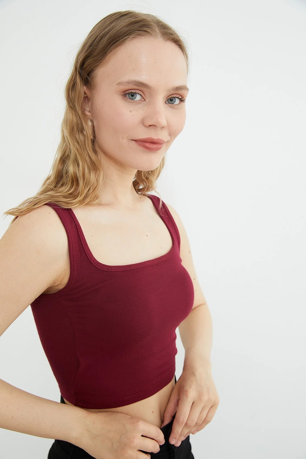 FullaModa Basic Kare Yaka Kaplı Crop Body görsel 4