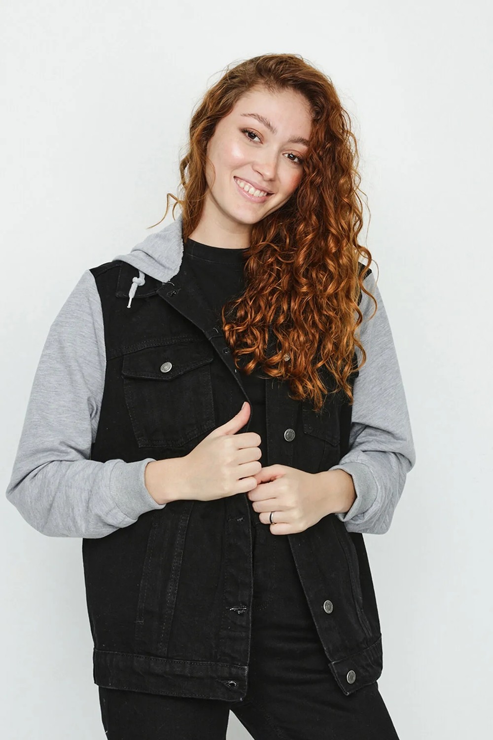 Select Moda Kadın Oversize Denim Ceket Mavi Kapüşonlu Penye Kolları ile Şık ve Rahat görsel 8