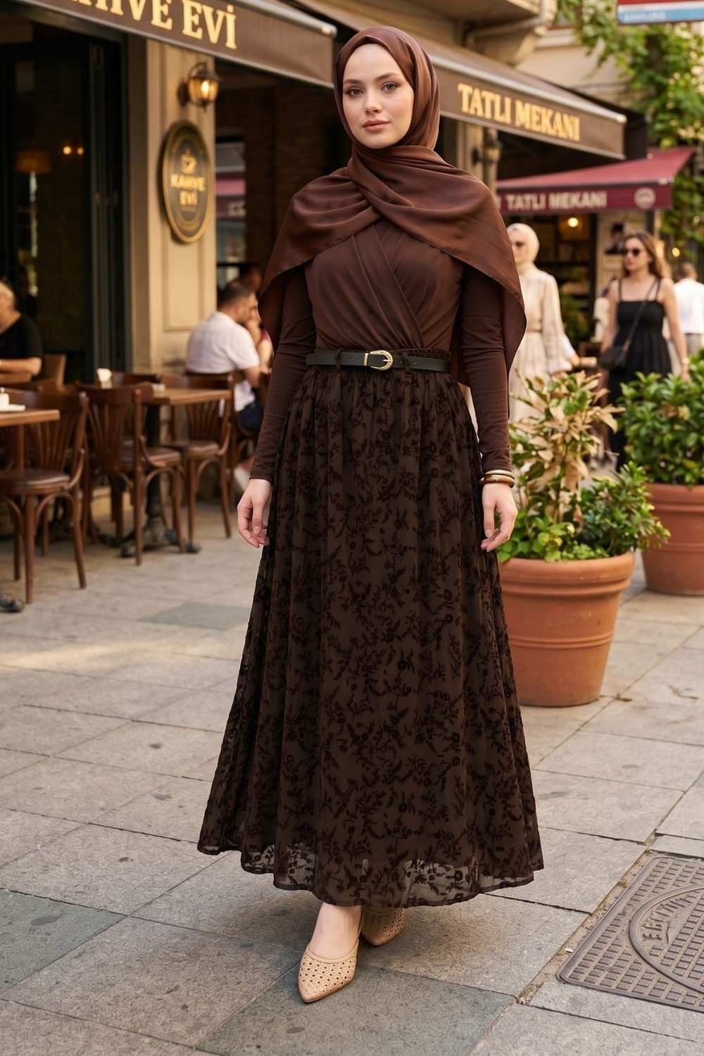 Modestim Kadın Kahverengi Çicek Desenli Flok Baskı Tül Tesettür Etek