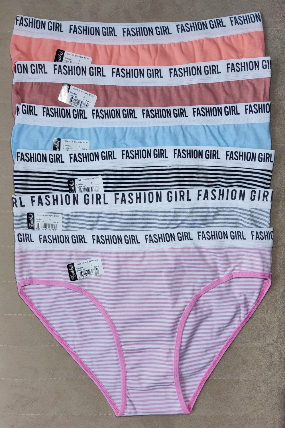 Tutku Kadın 12’li Desenli Karışık Pamuklu Likralı Bikini Külot görsel 2