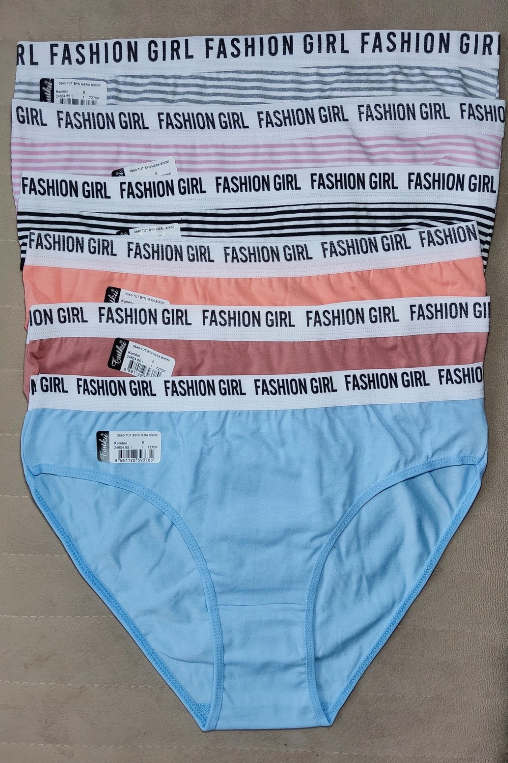Tutku Kadın 12’li Desenli Karışık Pamuklu Likralı Bikini Külot görsel 3