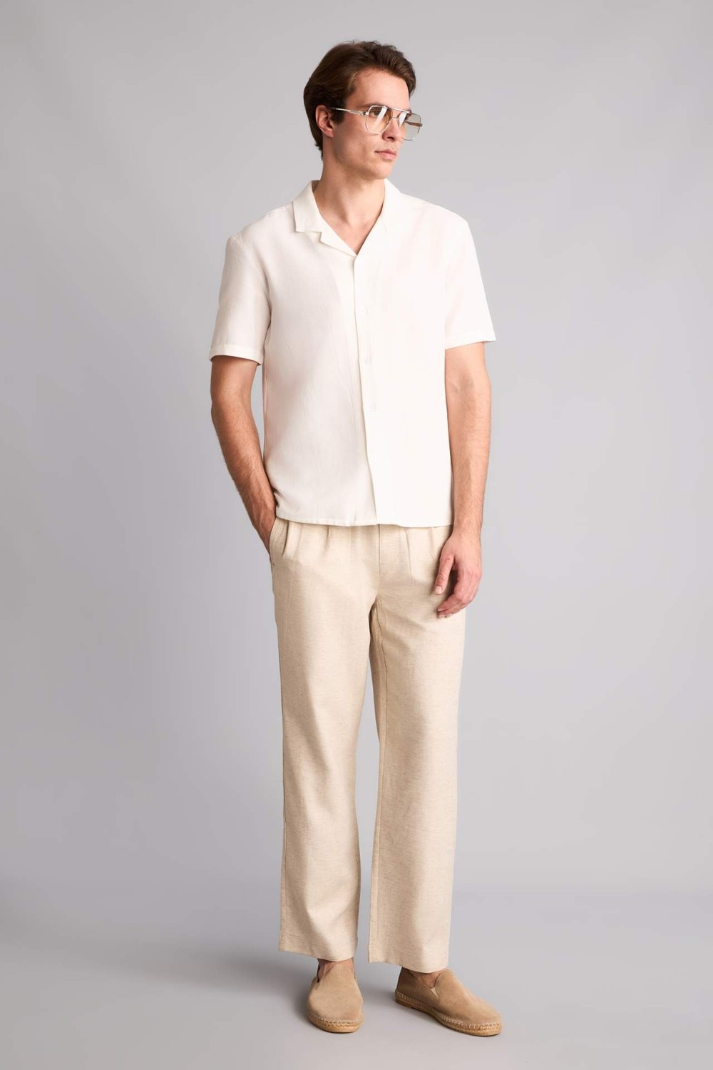 DeFacto Nefes Alabilir Straight Fit Siyah Pantolon G8194AX26SM görsel 2