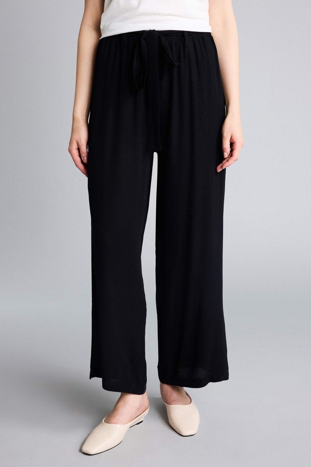 DeFacto Culotte Geniş Paça Krinkıl Viskon Kapri C9565AX26SM görsel 3