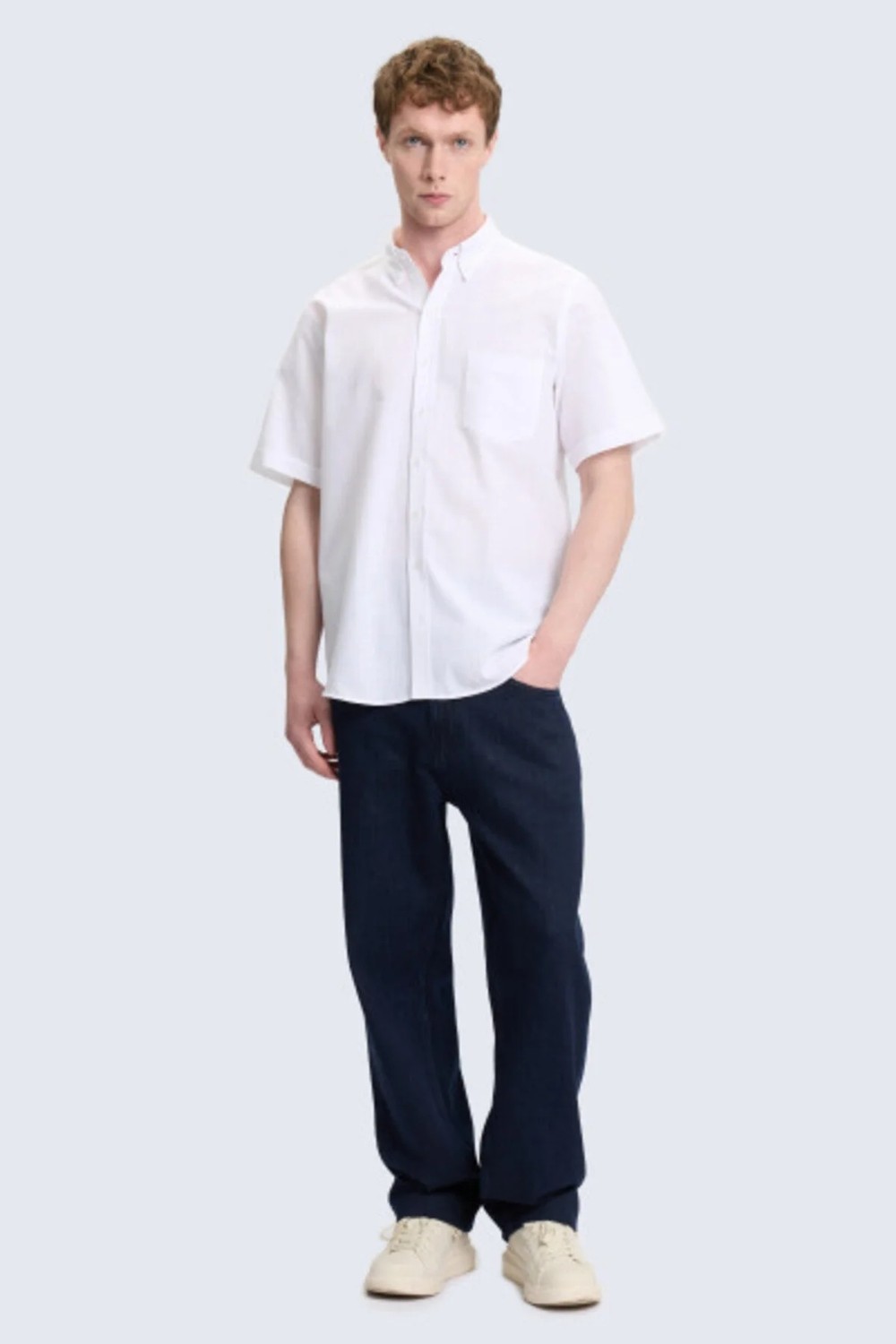 Hatemoğlu Beyaz Comfort Fit 100% Pamuk Düğmeli Yaka Kısa Kollu Casual Gömlek görsel 5