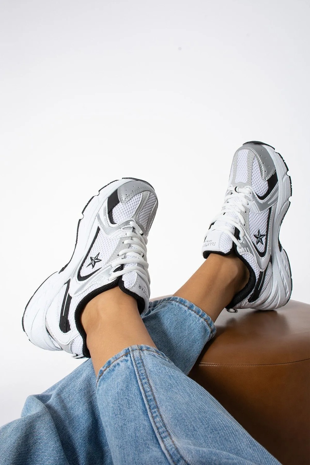 Ellastar 570 New Kadın Sneakers Spor Ayakkabı Düz Tabanlı Şıklık ve Konfor İçin Siyah Renk Seçeneği görsel 8
