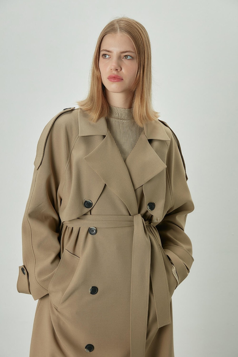 Manuka Kadın Oversize Bej Maxi Trençkot, Kruvaze Kapamalı, Rüzgarlık ve Apolet Detaylı, Astarlı Şık Tasarım görsel 6