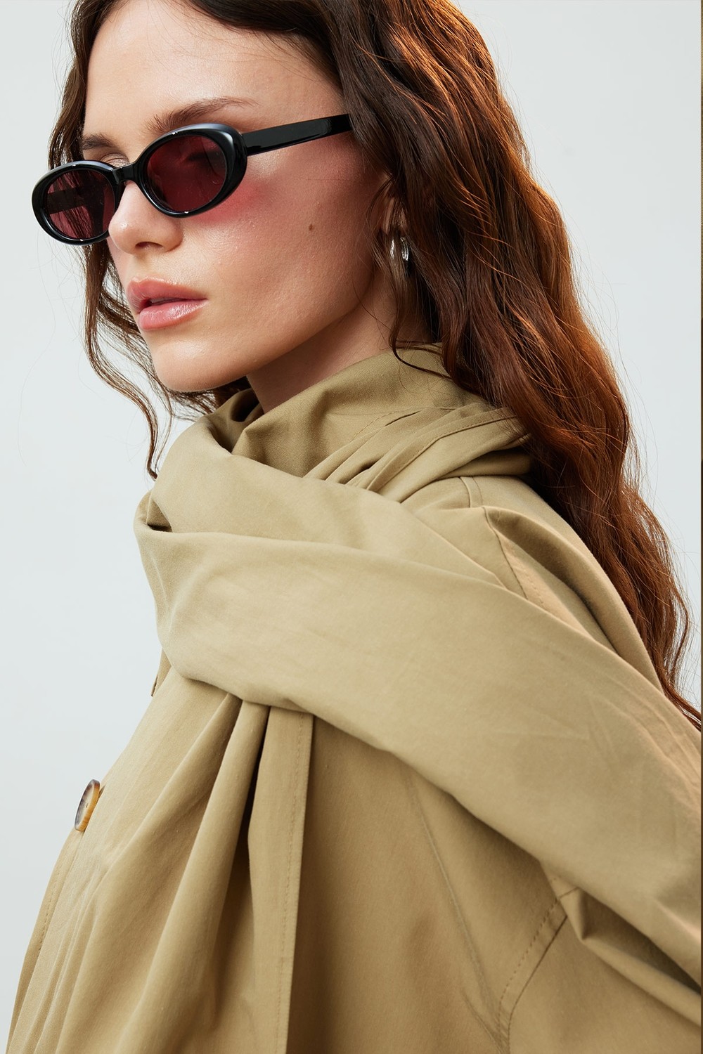 Manuka Stokholm Yeşil Oversize Trençkot Şal Detaylı Pamuk Malzeme ile Şık Tasarım görsel 4